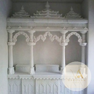 Tri-Arch Niche Mandir — hand-carved Makrana marble Indoor Temples for home by Vardaan Arts