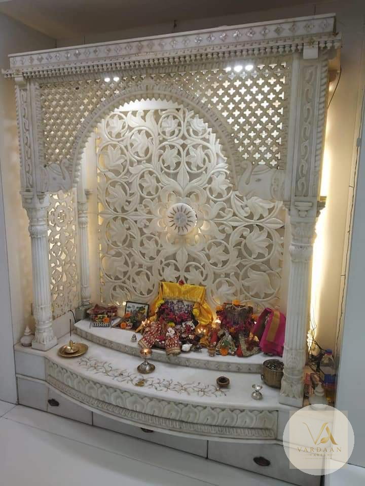 Backlit Jali Pooja Ghar — hand-carved Makrana marble Indoor Temples for home by Vardaan Arts