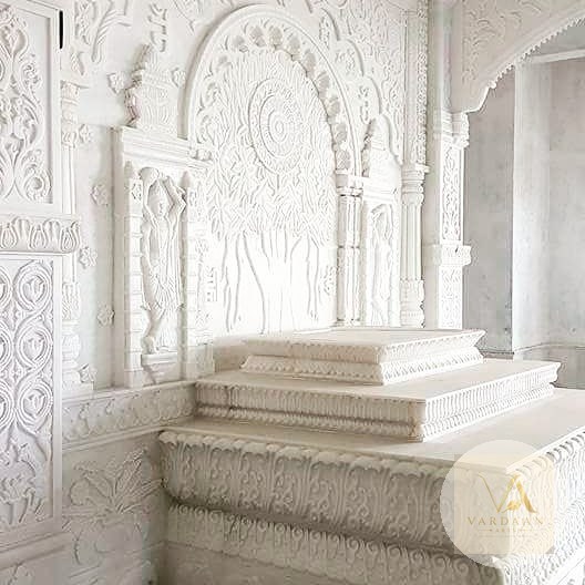 Kalpavriksha Arch Backdrop Mandir — hand-carved Makrana marble Indoor Temples for home by Vardaan Arts